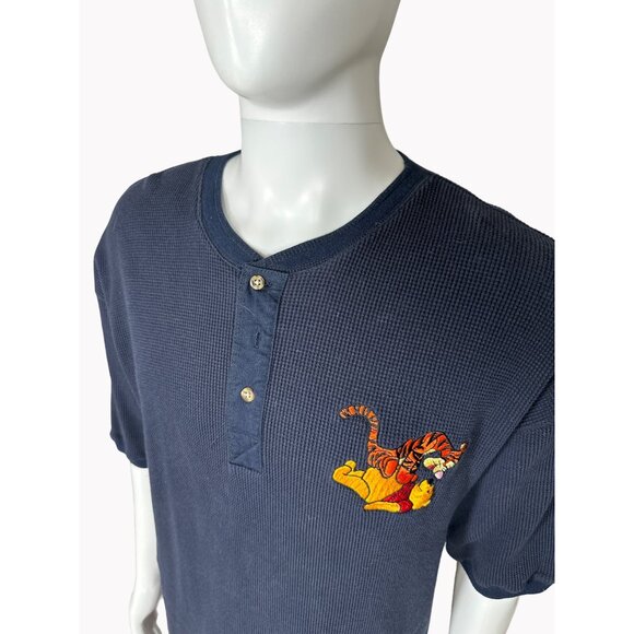 Vtg. Disney Store Mens Henly size Large short sleeve embroidered Tigger and Pooh - Picture 1 of 7
